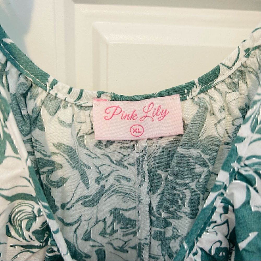 Pink Lily Sage Romper - Picture 7 of 7